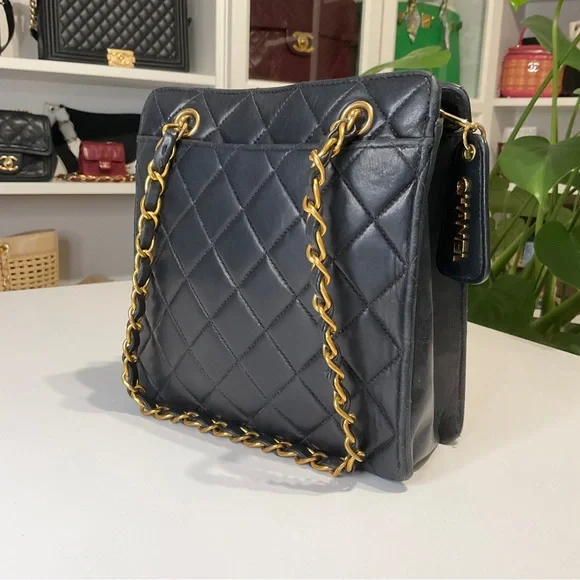 ❌NOT AVAILABLE❌ Vintage 1997 Chanel Navy Blue CC Handbag 24K Gold Hardware - Picture 5 of 16